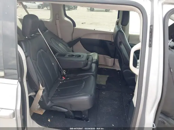 2C4RC1BG7JR356077 2018 CHRYSLER PACIFICA - Image 8