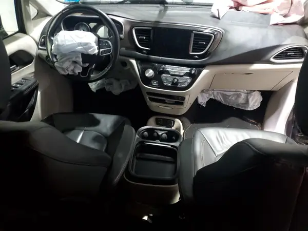 2C4RC1BG7JR361795 2018 CHRYSLER PACIFICA - Image 8