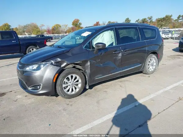 2C4RC1BG7KR523474 2019 CHRYSLER PACIFICA - Image 2