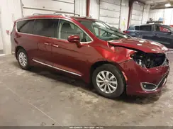 2C4RC1BG7KR537634 2019 CHRYSLER PACIFICA