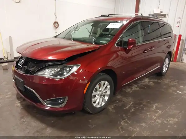 2C4RC1BG7KR537634 2019 CHRYSLER PACIFICA - Image 2