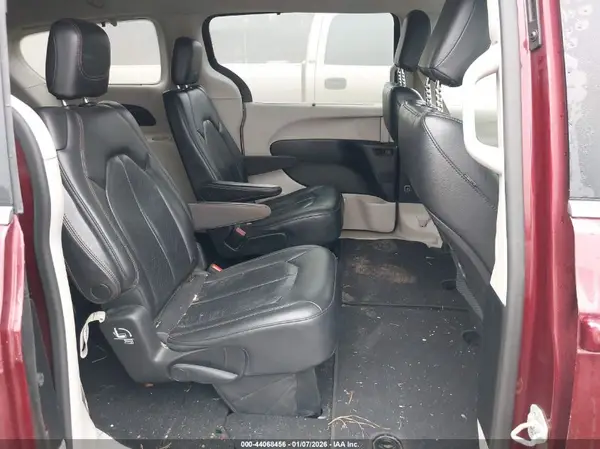 2C4RC1BG7KR539979 2019 CHRYSLER PACIFICA - Image 8