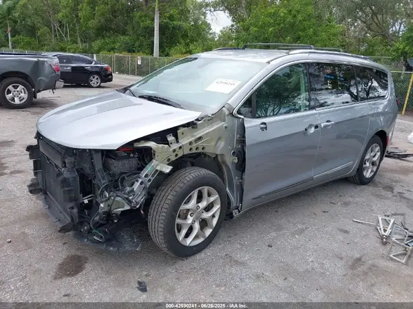 2C4RC1BG7KR541652 2019 CHRYSLER PACIFICA - Image 2