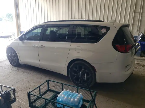2C4RC1BG7KR548648 2019 CHRYSLER PACIFICA - Image 2