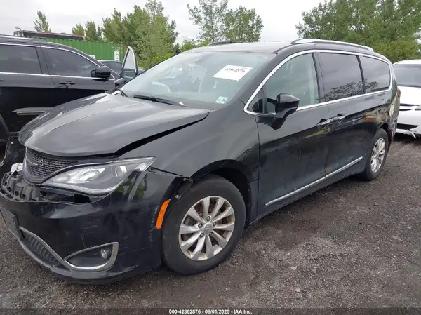 2C4RC1BG7KR555292 2019 CHRYSLER PACIFICA - Image 2