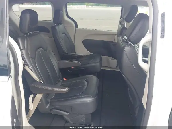 2C4RC1BG7KR556247 2019 CHRYSLER PACIFICA - Image 8