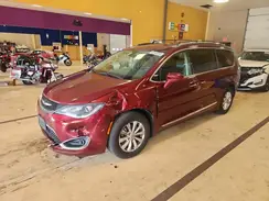 2C4RC1BG7KR560282 2019 CHRYSLER PACIFICA