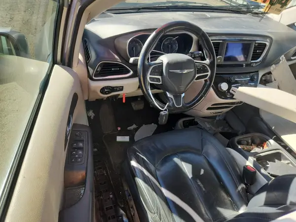 2C4RC1BG7KR566843 2019 CHRYSLER PACIFICA - Image 8