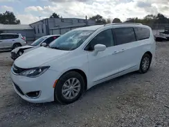 2C4RC1BG7KR569564 2019 CHRYSLER PACIFICA