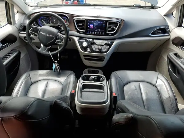 2C4RC1BG7KR576854 2019 CHRYSLER PACIFICA - Image 8