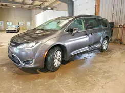 2C4RC1BG7KR588597 2019 CHRYSLER PACIFICA