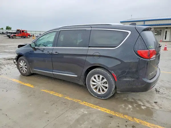 2C4RC1BG7KR597185 2019 CHRYSLER PACIFICA - Image 2
