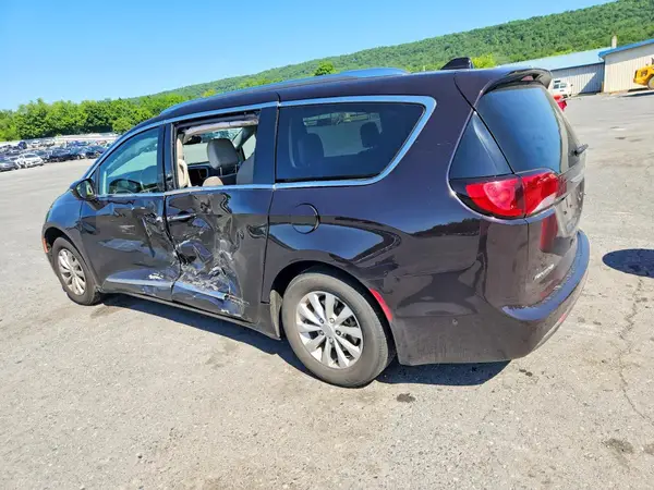 2C4RC1BG7KR604040 2019 CHRYSLER PACIFICA - Image 2
