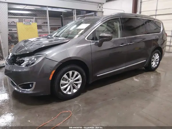 2C4RC1BG7KR609044 2019 CHRYSLER PACIFICA - Image 2