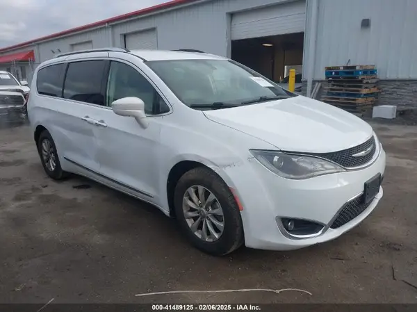 2C4RC1BG7KR613188 2019 CHRYSLER PACIFICA - Image 1
