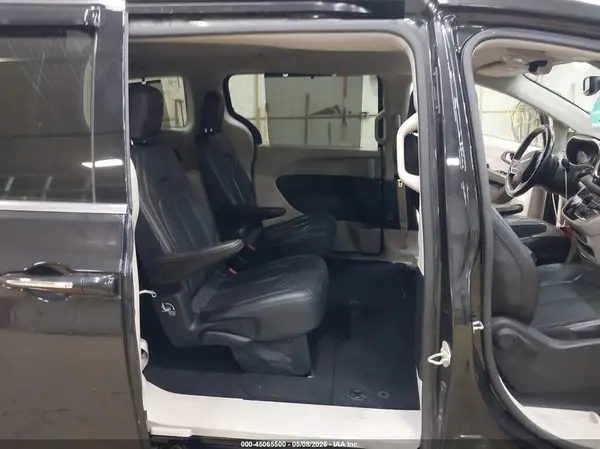 2C4RC1BG7KR613482 2019 CHRYSLER PACIFICA - Image 8