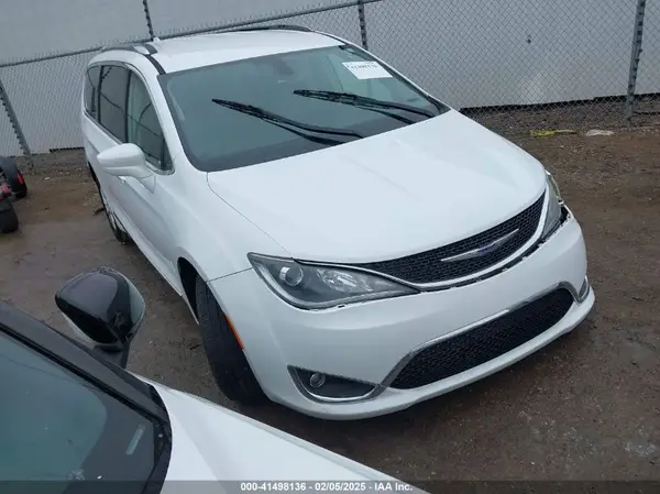 2C4RC1BG7KR626278 2019 CHRYSLER PACIFICA - Image 1