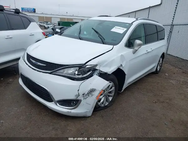 2C4RC1BG7KR626278 2019 CHRYSLER PACIFICA - Image 2