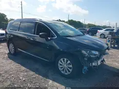 2C4RC1BG7KR627074 2019 CHRYSLER PACIFICA
