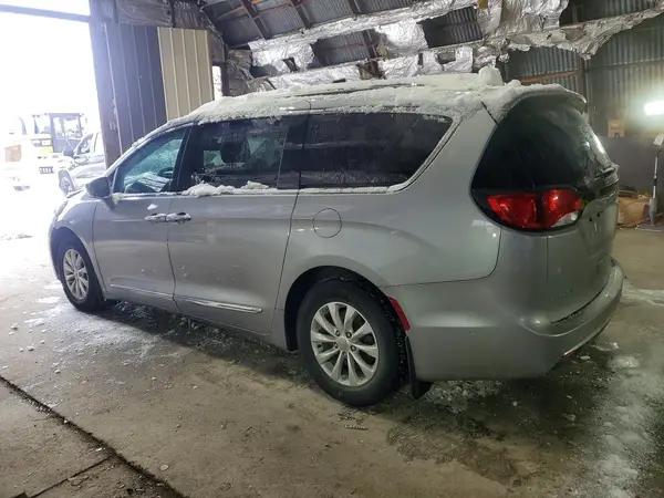 2C4RC1BG7KR627639 2019 CHRYSLER PACIFICA - Image 2