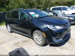 2C4RC1BG7KR650449 2019 CHRYSLER PACIFICA