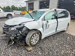 2C4RC1BG7KR651536 2019 CHRYSLER PACIFICA