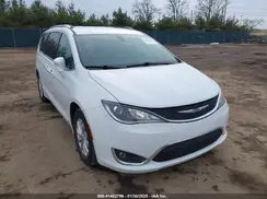 2C4RC1BG7KR667431 2019 CHRYSLER PACIFICA