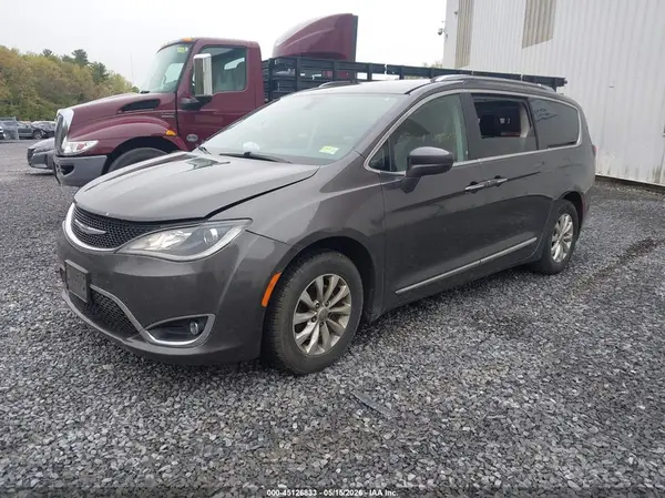 2C4RC1BG7KR673343 2019 CHRYSLER PACIFICA - Image 2