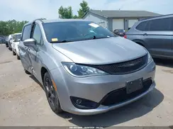 2C4RC1BG7KR681362 2019 CHRYSLER PACIFICA