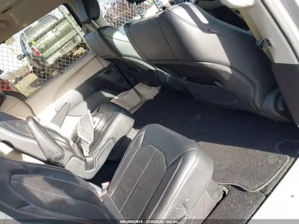 2C4RC1BG7KR732553 2019 CHRYSLER PACIFICA - Image 8