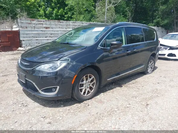 2C4RC1BG7LR106941 2020 CHRYSLER PACIFICA - Image 2