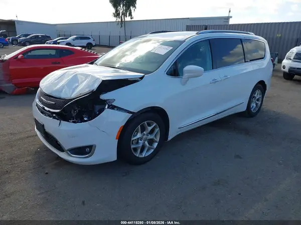 2C4RC1BG7LR113856 2020 CHRYSLER PACIFICA - Image 2