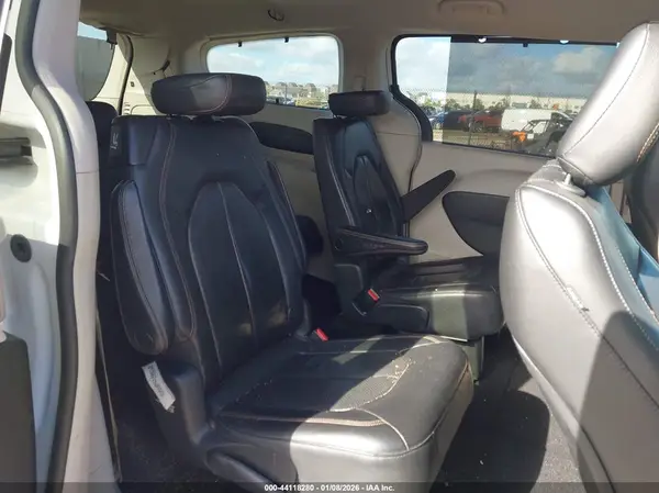 2C4RC1BG7LR113856 2020 CHRYSLER PACIFICA - Image 8