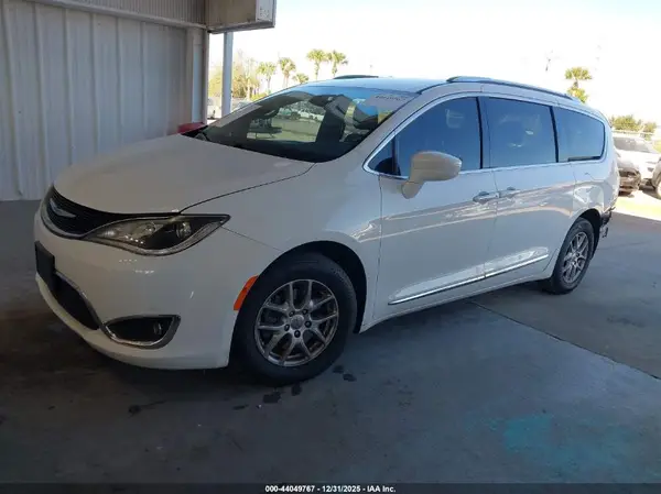 2C4RC1BG7LR114635 2020 CHRYSLER PACIFICA - Image 2