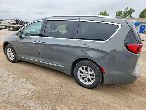 2C4RC1BG7LR137090 2020 CHRYSLER PACIFICA - Image 2