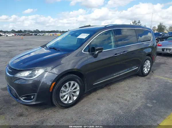 2C4RC1BG7LR176357 2020 CHRYSLER PACIFICA - Image 2