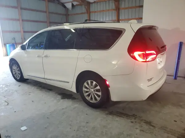 2C4RC1BG7LR185592 2020 CHRYSLER PACIFICA - Image 2