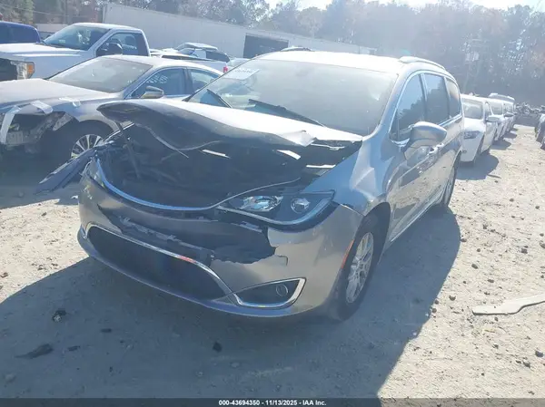 2C4RC1BG7LR192459 2020 CHRYSLER PACIFICA - Image 2