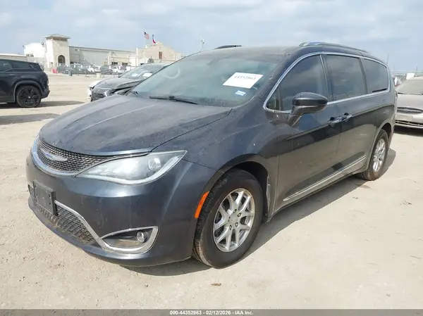 2C4RC1BG7LR268830 2020 CHRYSLER PACIFICA - Image 2