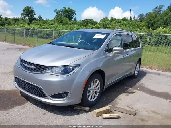 2C4RC1BG7LR277172 2020 CHRYSLER PACIFICA - Image 2
