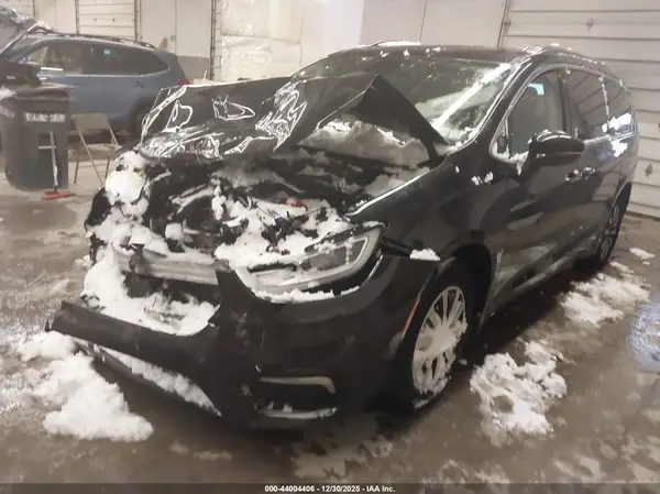 2C4RC1BG7MR511487 2021 CHRYSLER PACIFICA - Image 2