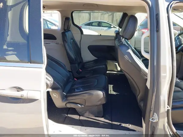 2C4RC1BG7NR152112 2022 CHRYSLER PACIFICA - Image 8