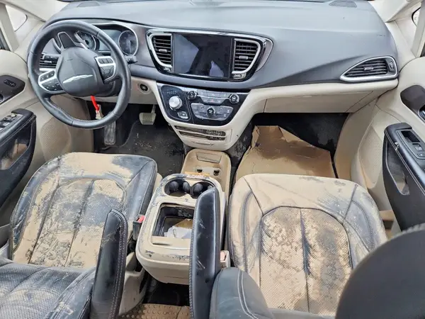 2C4RC1BG7NR176300 2022 CHRYSLER PACIFICA - Image 8