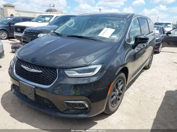 2C4RC1BG7PR505225 2023 CHRYSLER PACIFICA - Image 2