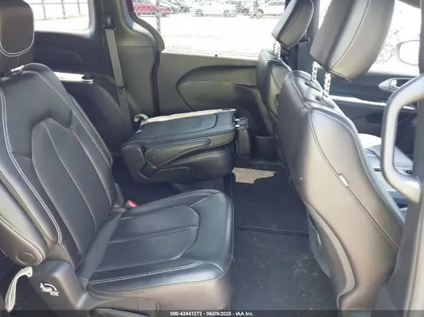 2C4RC1BG7PR513017 2023 CHRYSLER PACIFICA - Image 8