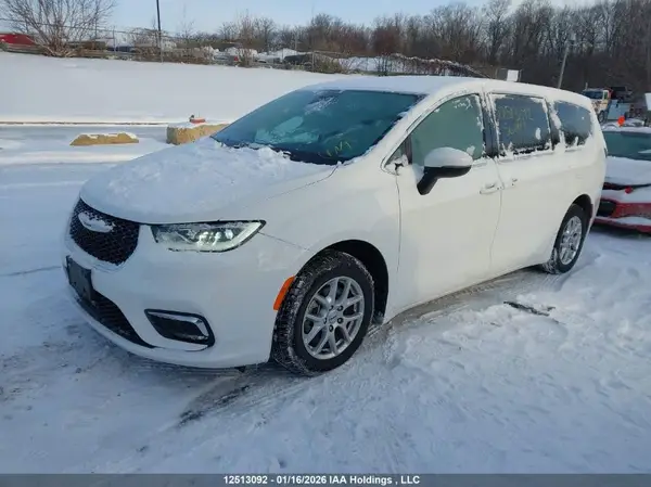 2C4RC1BG7PR561164 2023 CHRYSLER PACIFICA - Image 2