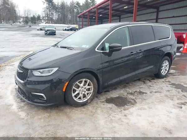 2C4RC1BG7PR570947 2023 CHRYSLER PACIFICA - Image 2