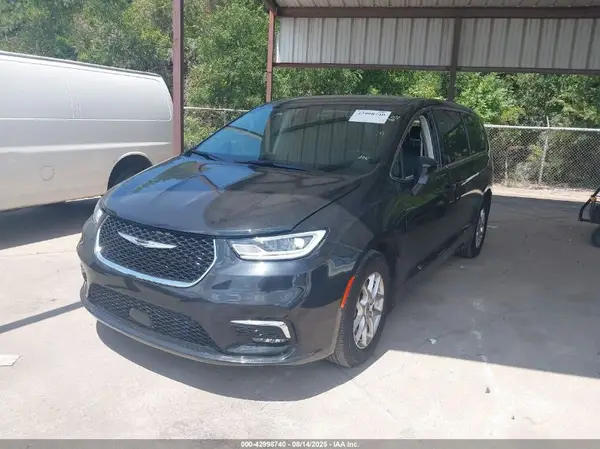 2C4RC1BG7PR590695 2023 CHRYSLER PACIFICA - Image 2