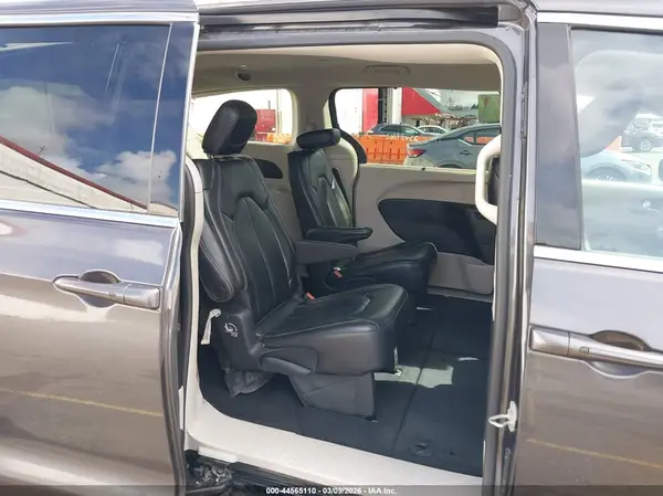 2C4RC1BG7PR594052 2023 CHRYSLER PACIFICA - Image 8
