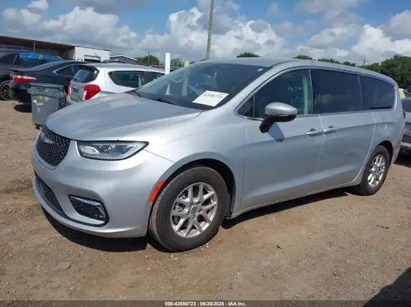 2C4RC1BG7PR624229 2023 CHRYSLER PACIFICA - Image 2
